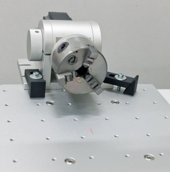 Rotačná os pre fiber laser so skľučovadlom