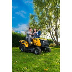 Riwall PRO RLT 102 HRD TWIN dvouválcový travní traktor 102 cm se zadním výhozem a hydrostatickou převodovkou